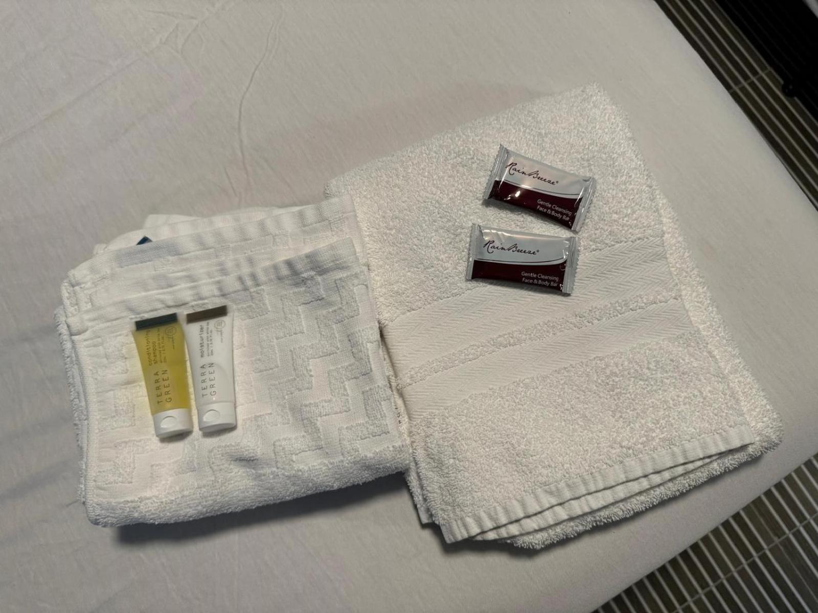 Essence Express Elizabeth Ewr Airport 호텔 외부 사진
