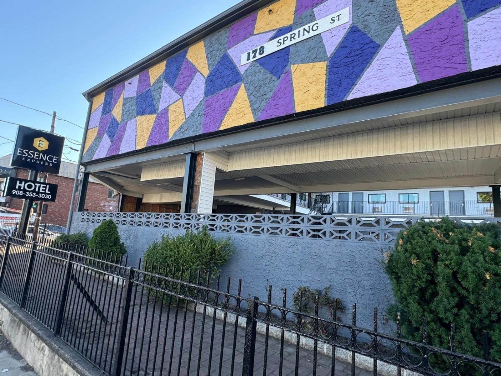 Essence Express Elizabeth Ewr Airport 호텔 외부 사진